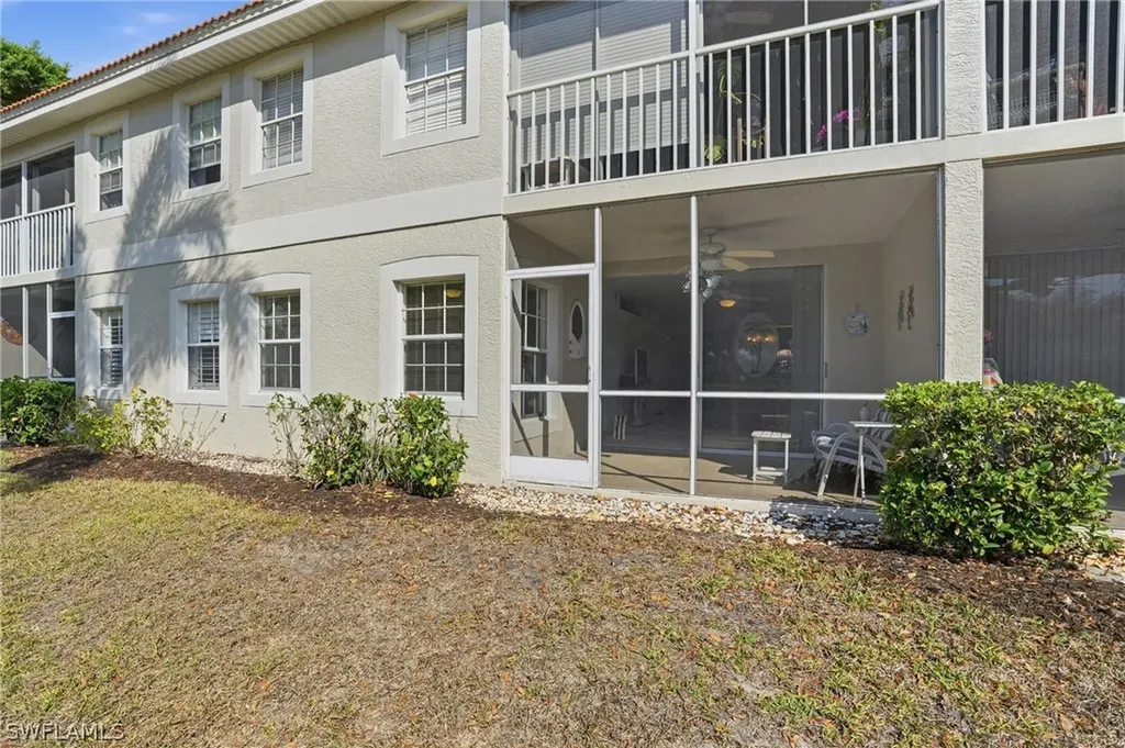 2460 Old Groves Road Naples FL 34109