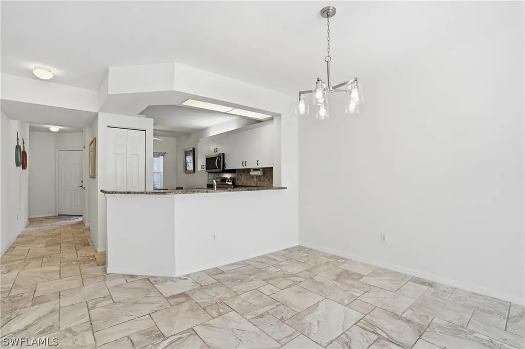 2460 Old Groves Road Naples FL 34109