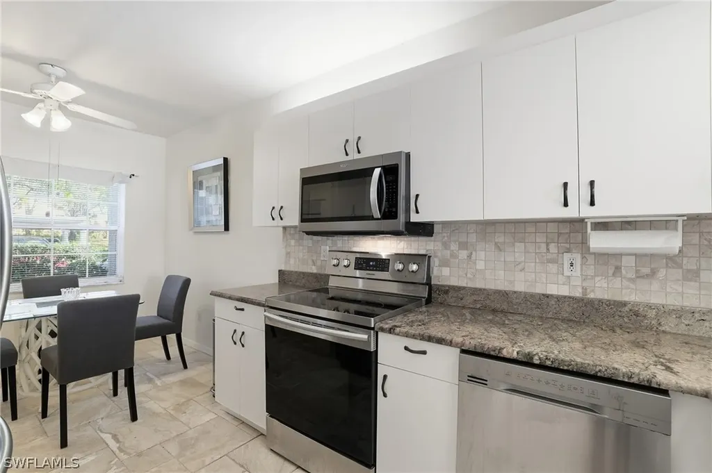 2460 Old Groves Road Naples FL 34109