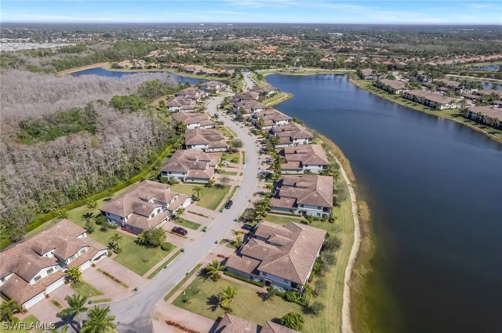 9484 Casoria Court Naples FL 34113