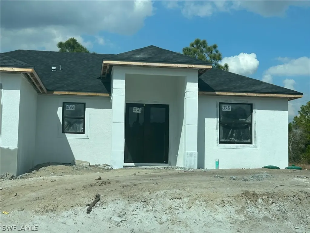 836/838 Milwaukee Boulevard Lehigh Acres FL 33974
