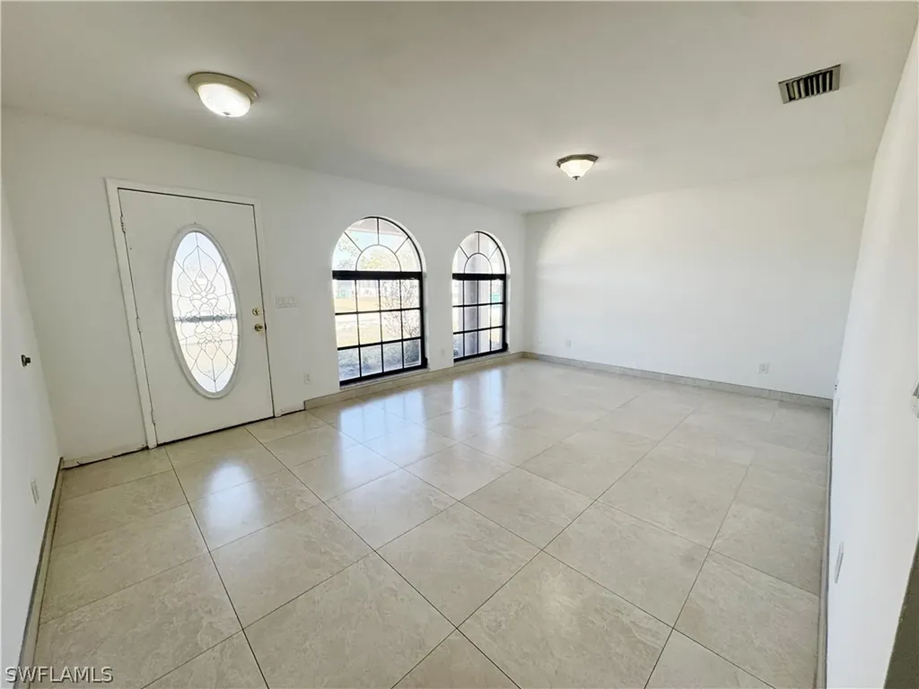 630 105th Avenue N Naples FL 34108