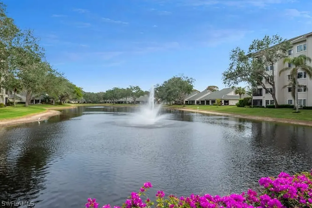 Naples FL, 301 Arbor Lake Drive, Unit 3-101