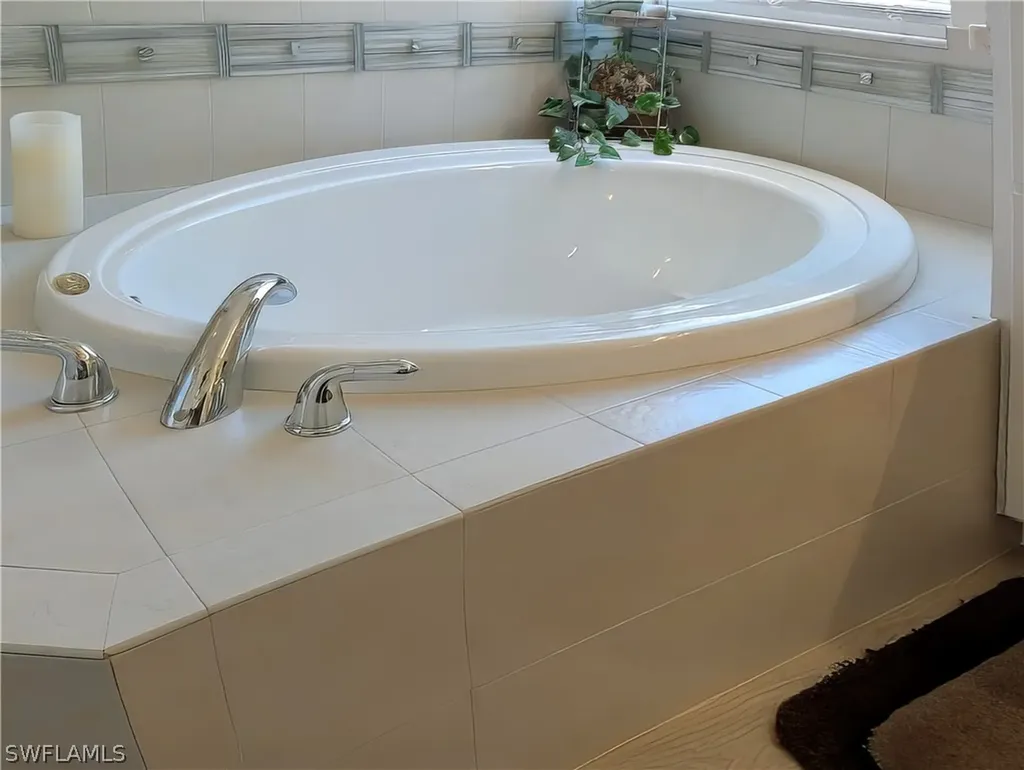 5758 Lago Villaggio Way Naples FL 34104