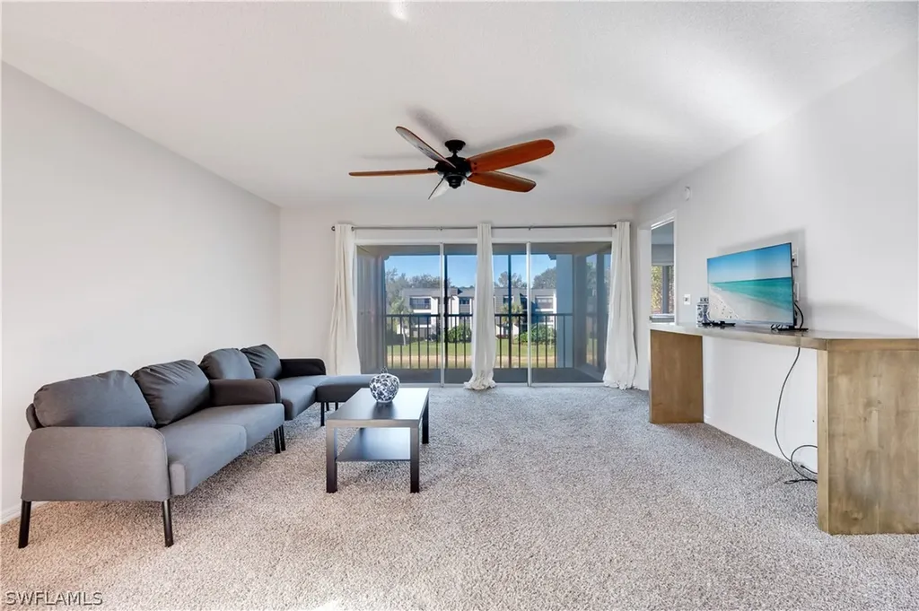 1645 Spoonbill Lane Naples FL 34105