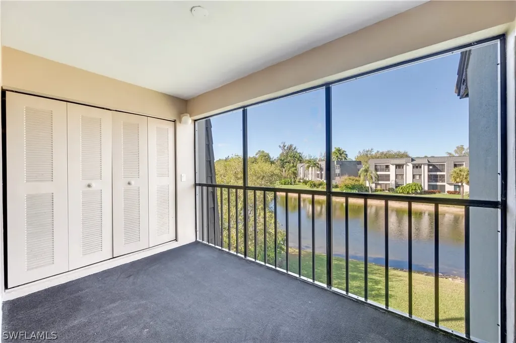 1645 Spoonbill Lane Naples FL 34105