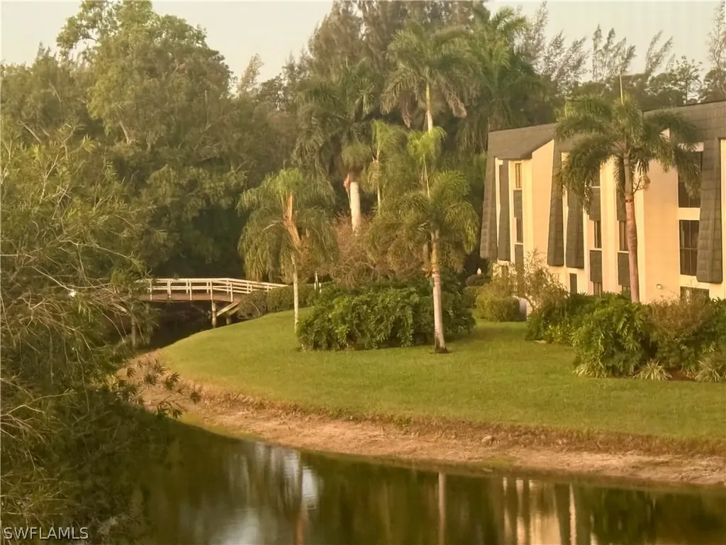 1645 Spoonbill Lane Naples FL 34105