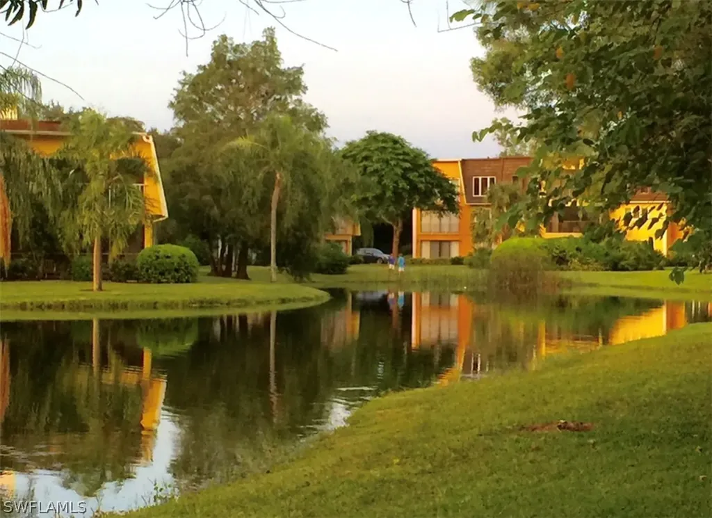 1645 Spoonbill Lane Naples FL 34105