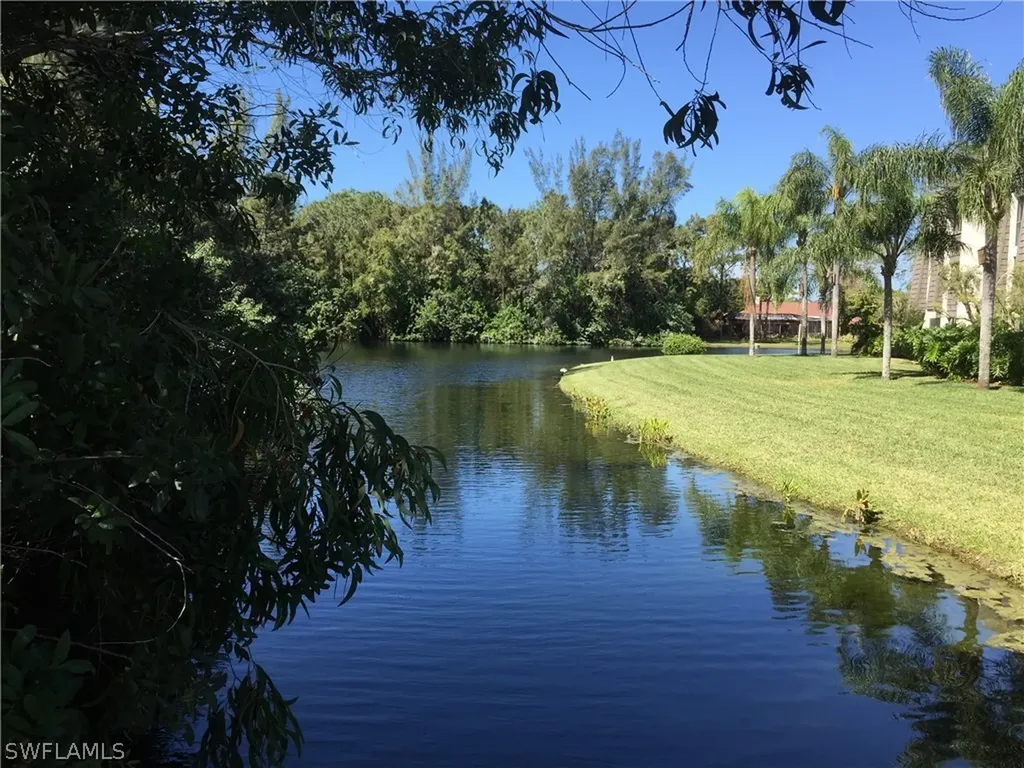 1645 Spoonbill Lane Naples FL 34105