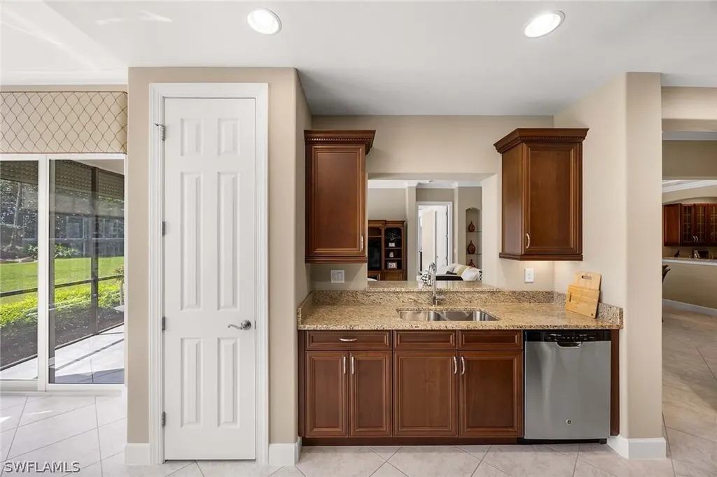 8074 Players Cove Drive Naples FL 34113