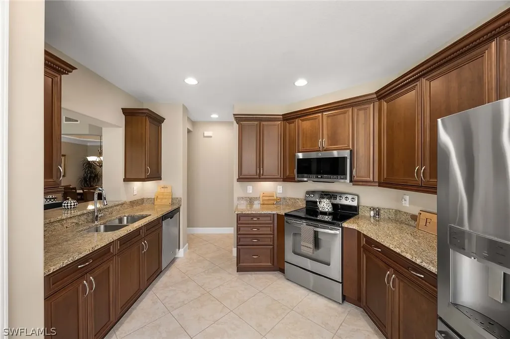 8074 Players Cove Drive Naples FL 34113