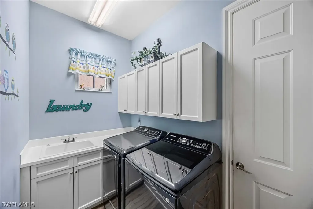 8890 Shenendoah Circle Naples FL 34113