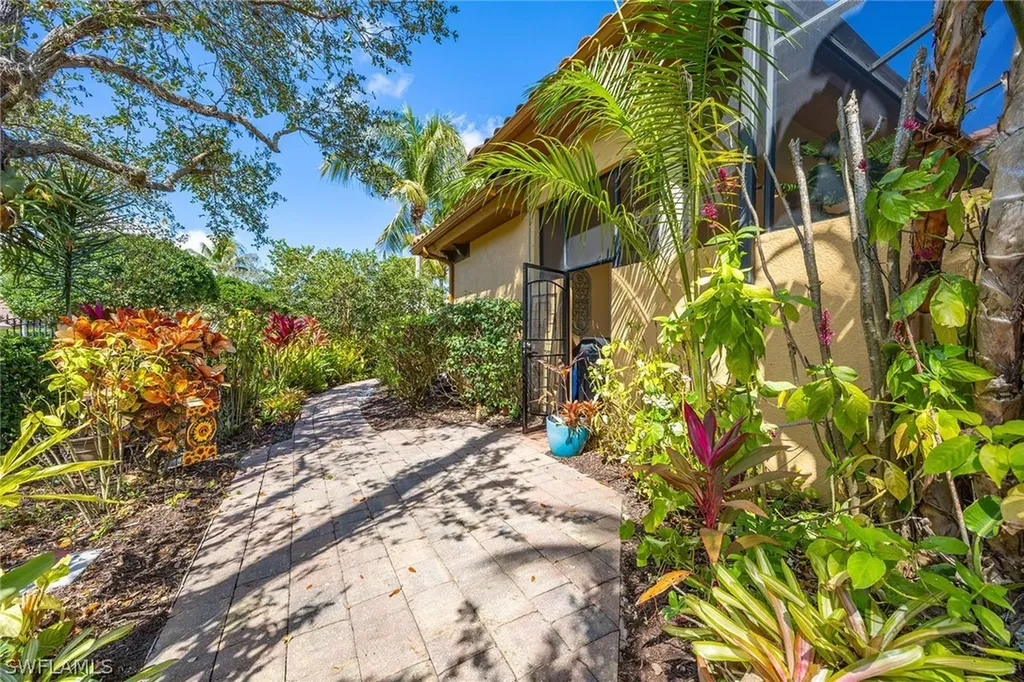 8890 Shenendoah Circle Naples FL 34113