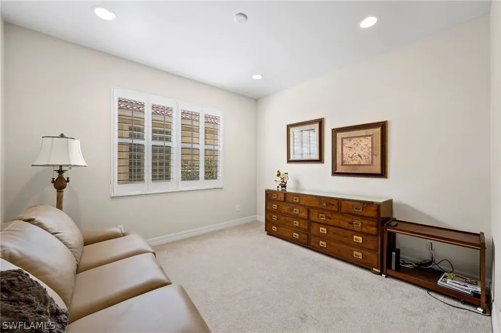 1520 Pacaya Cove Naples FL 34119