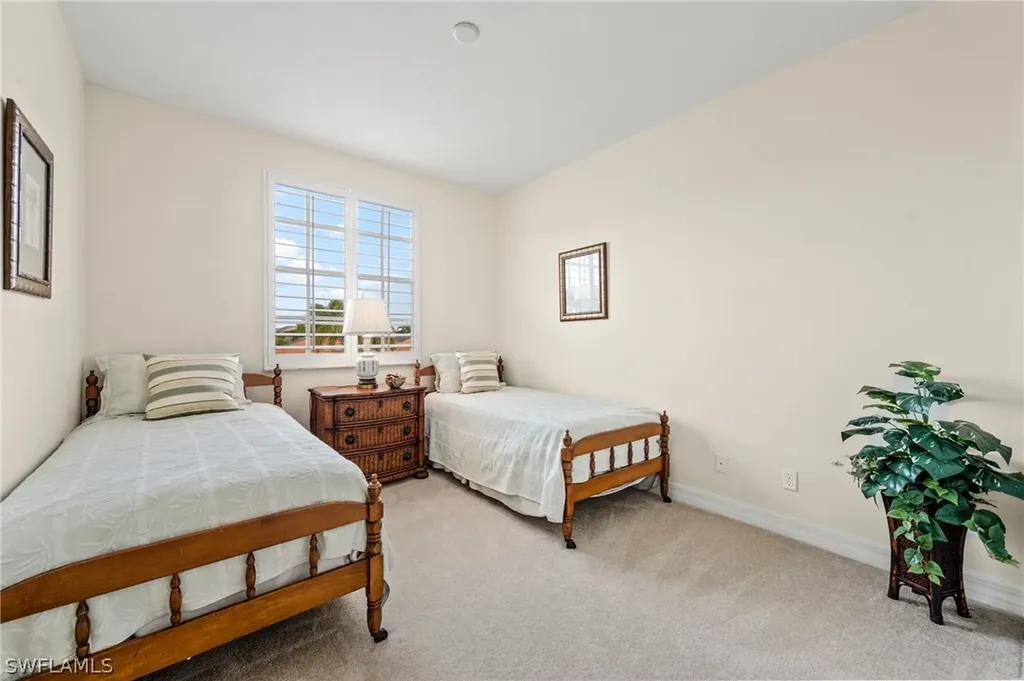1520 Pacaya Cove Naples FL 34119