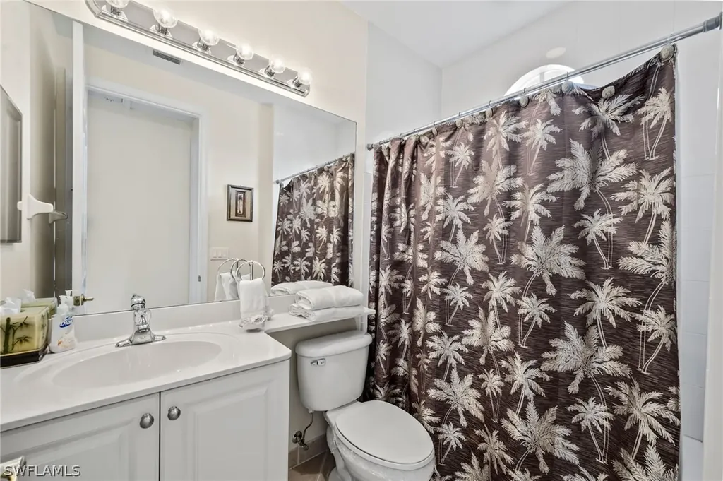 1520 Pacaya Cove Naples FL 34119