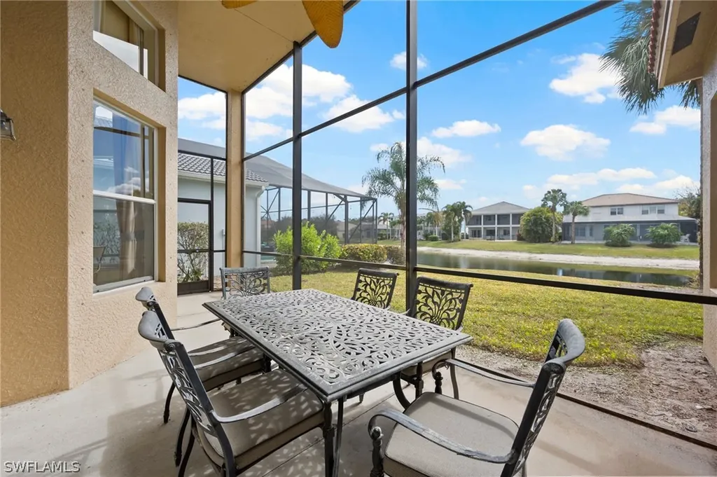 1520 Pacaya Cove Naples FL 34119