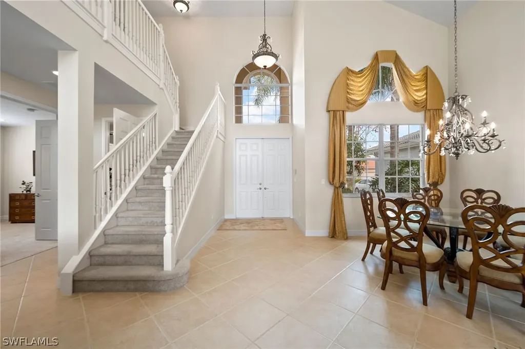 1520 Pacaya Cove Naples FL 34119