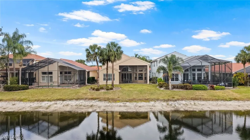 1520 Pacaya Cove Naples FL 34119