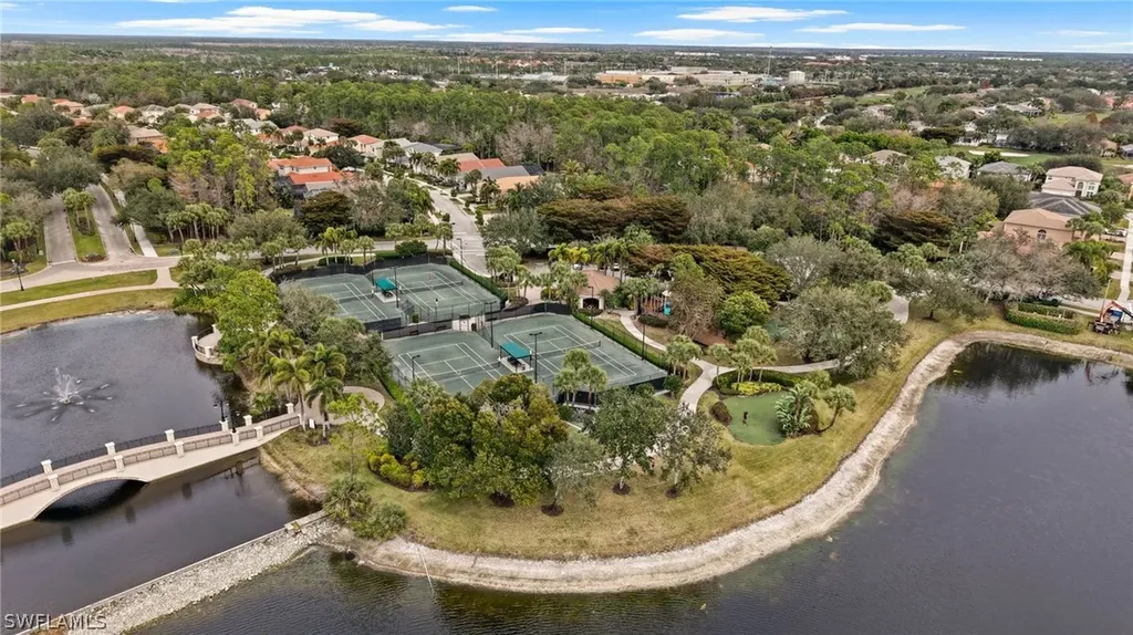 1520 Pacaya Cove Naples FL 34119