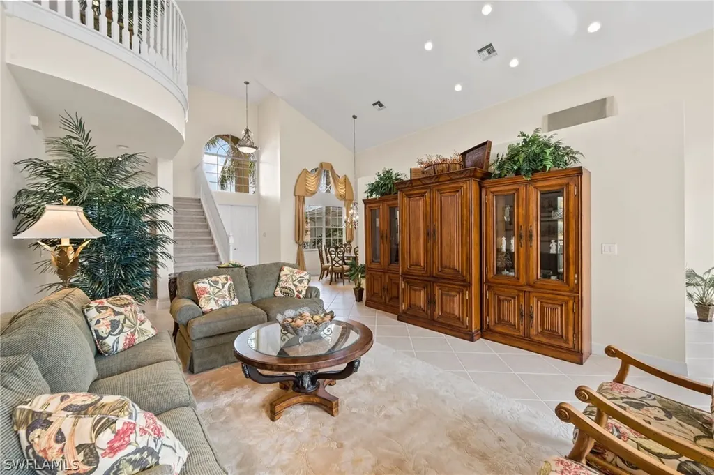 1520 Pacaya Cove Naples FL 34119