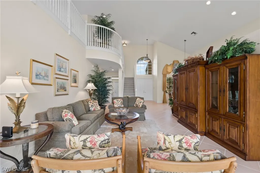 1520 Pacaya Cove Naples FL 34119