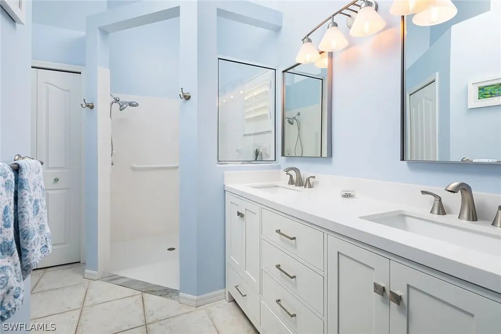 8069 San Vista Circle Naples FL 34109