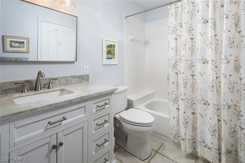 8069 San Vista Circle Naples FL 34109