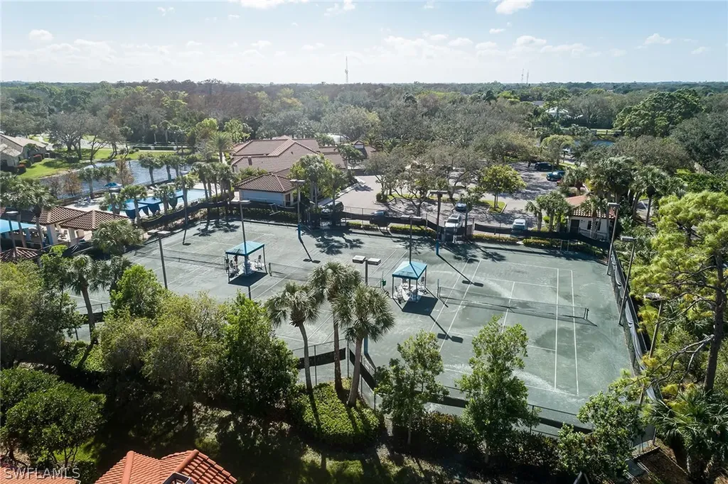 8069 San Vista Circle Naples FL 34109