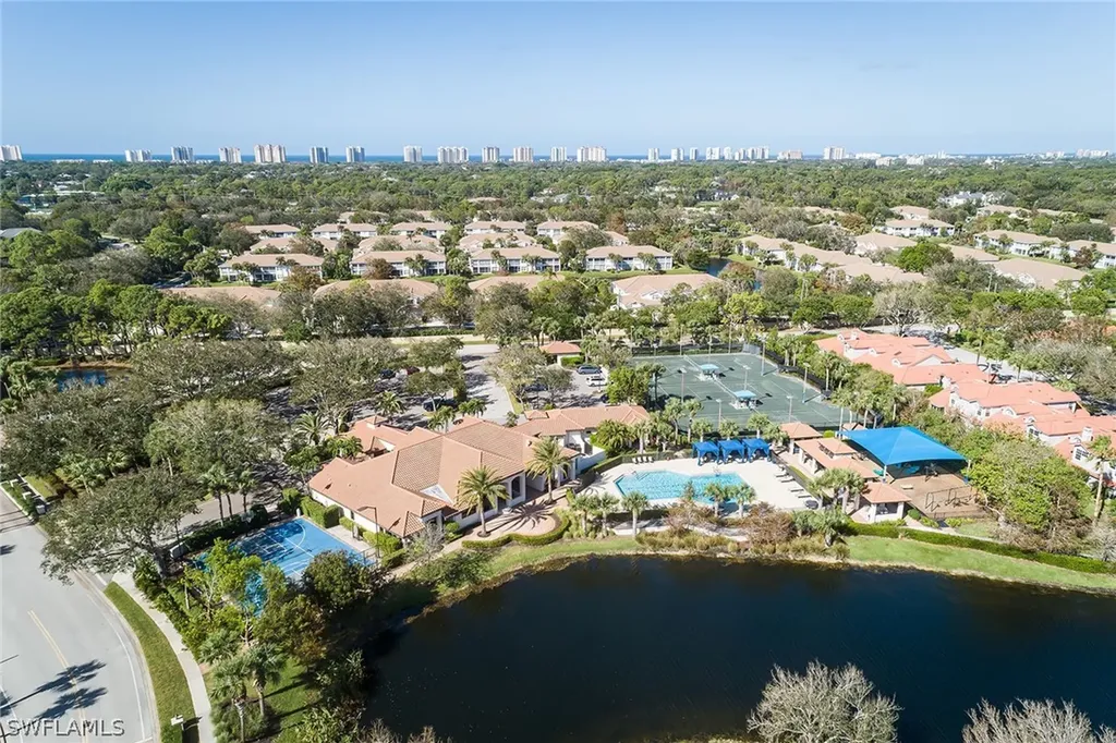 8069 San Vista Circle Naples FL 34109