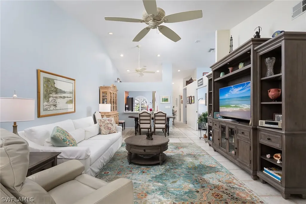 8069 San Vista Circle Naples FL 34109