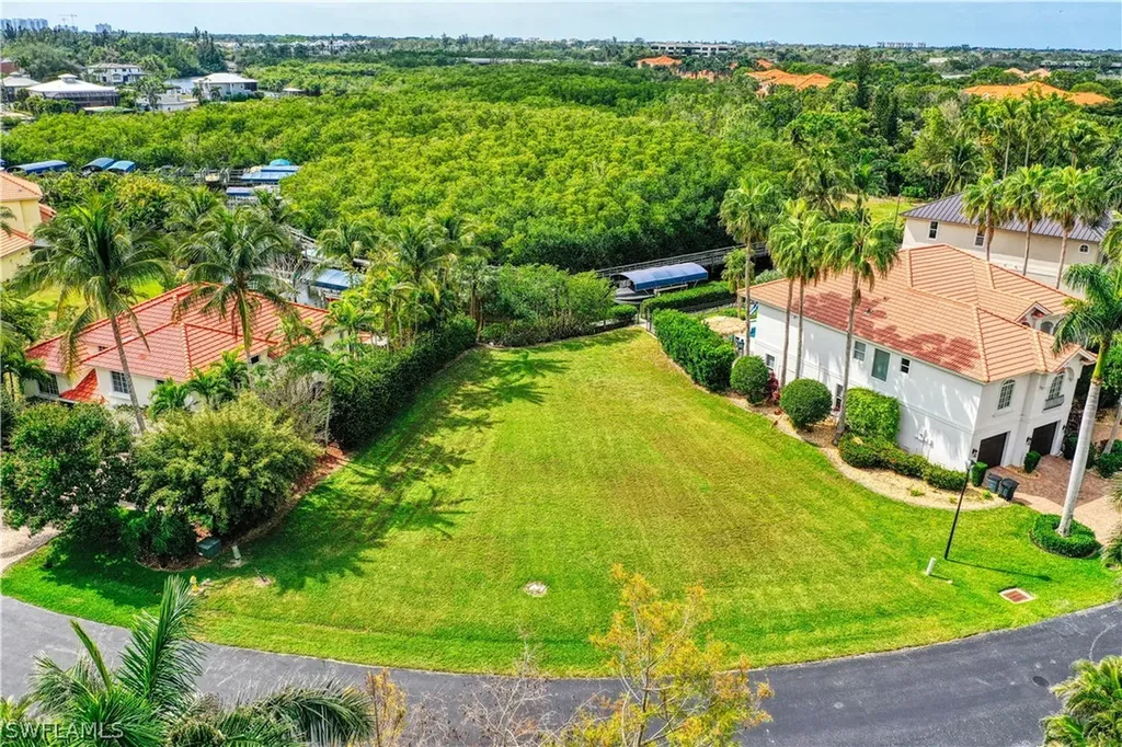 9124 Brendan River Court Bonita Springs FL 34135