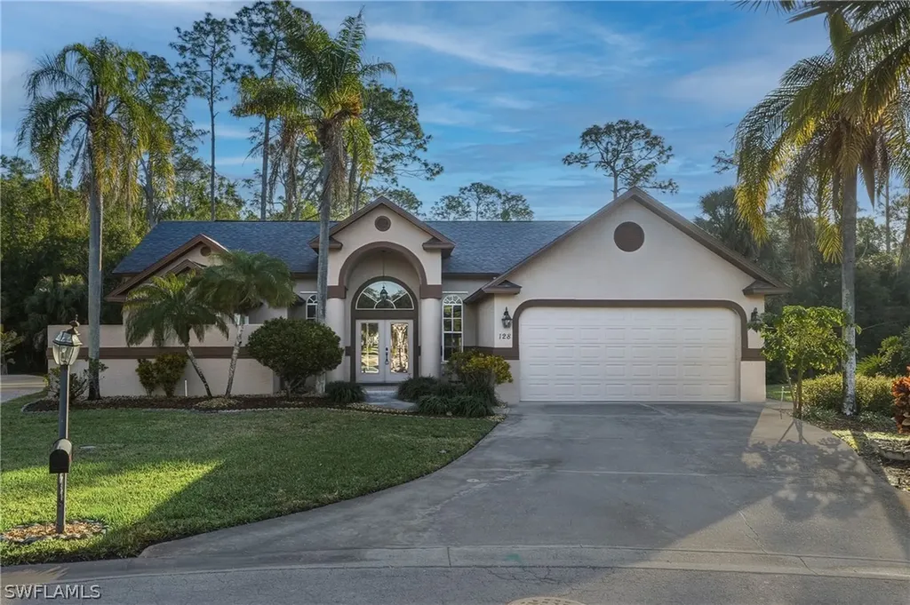 128 Heritage Way Naples FL 34110