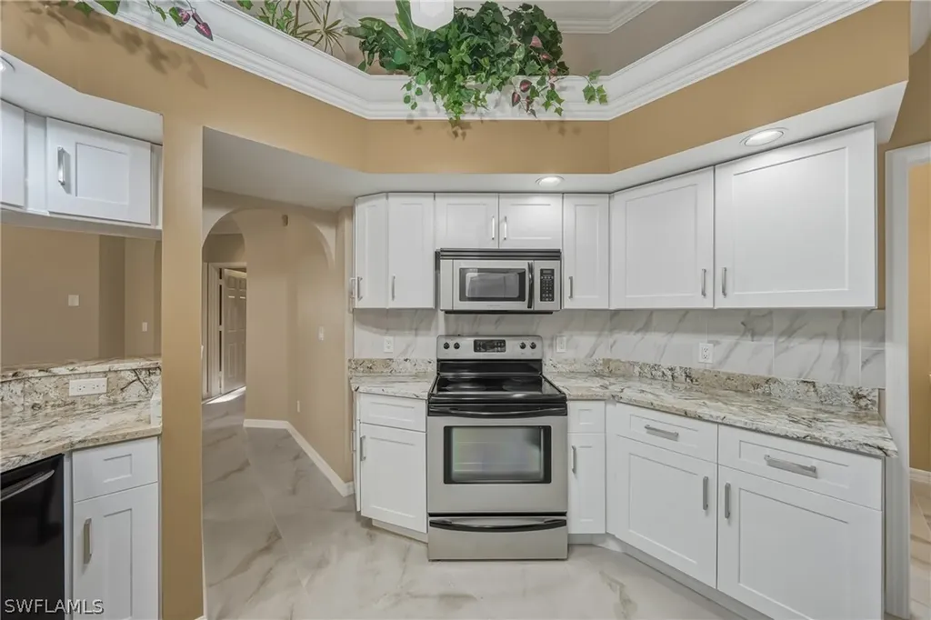 128 Heritage Way Naples FL 34110