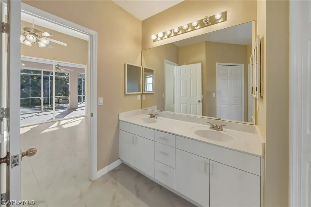 128 Heritage Way Naples FL 34110