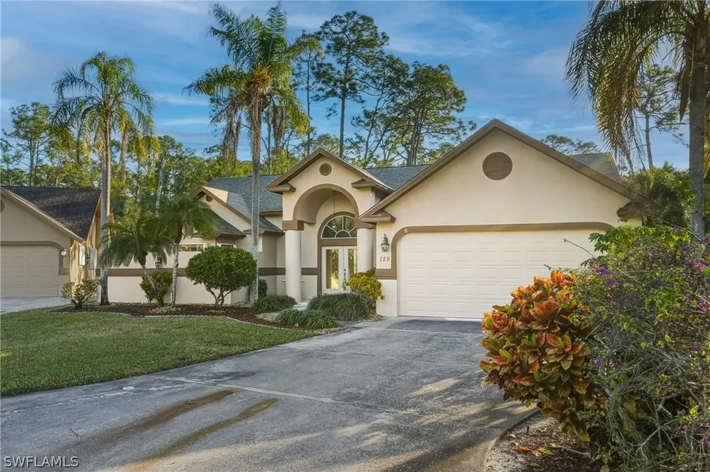 128 Heritage Way Naples FL 34110