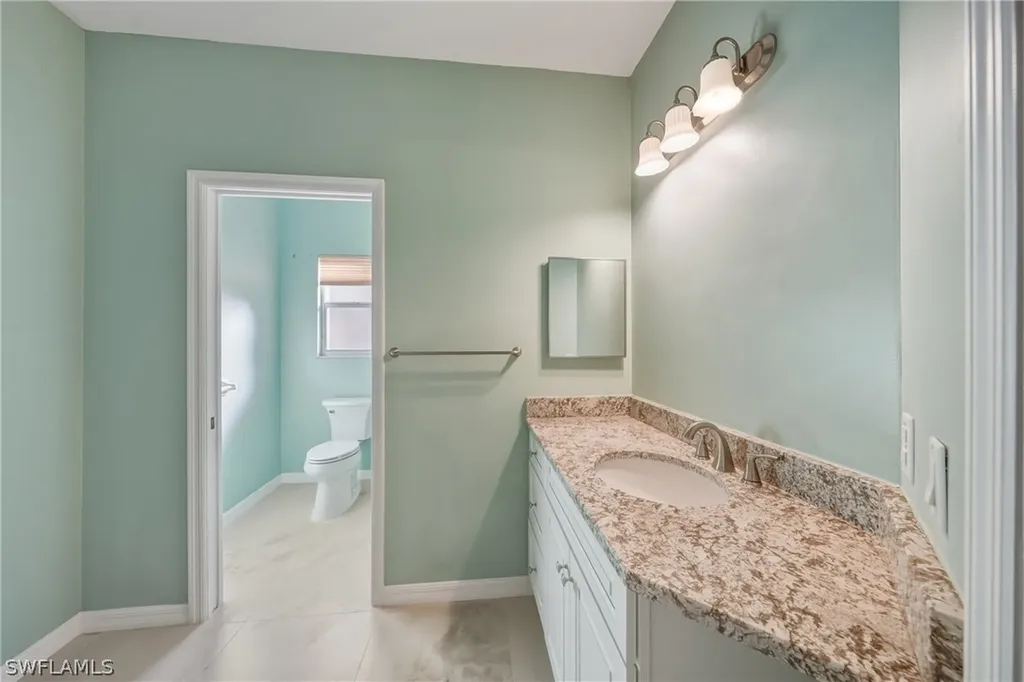 128 Heritage Way Naples FL 34110
