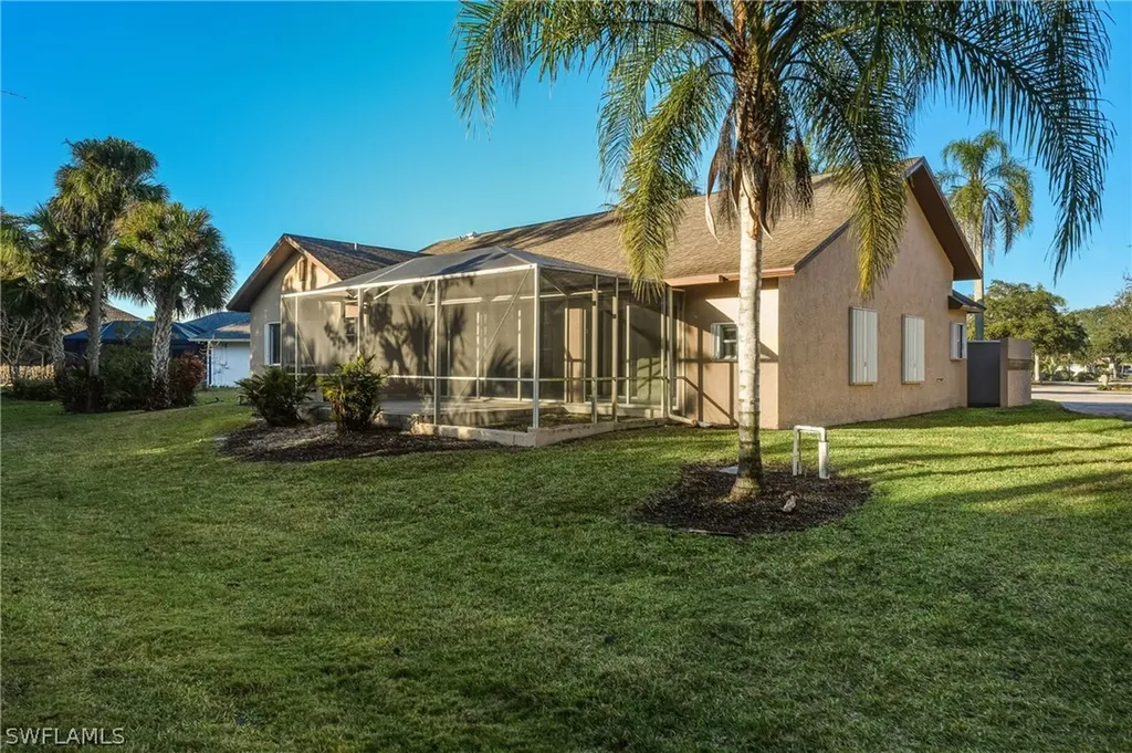 128 Heritage Way Naples FL 34110