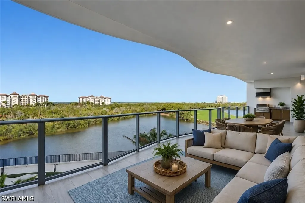 4810 Pelican Colony Bonita Springs FL 34134