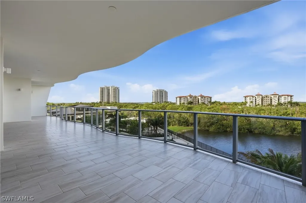 4810 Pelican Colony Bonita Springs FL 34134
