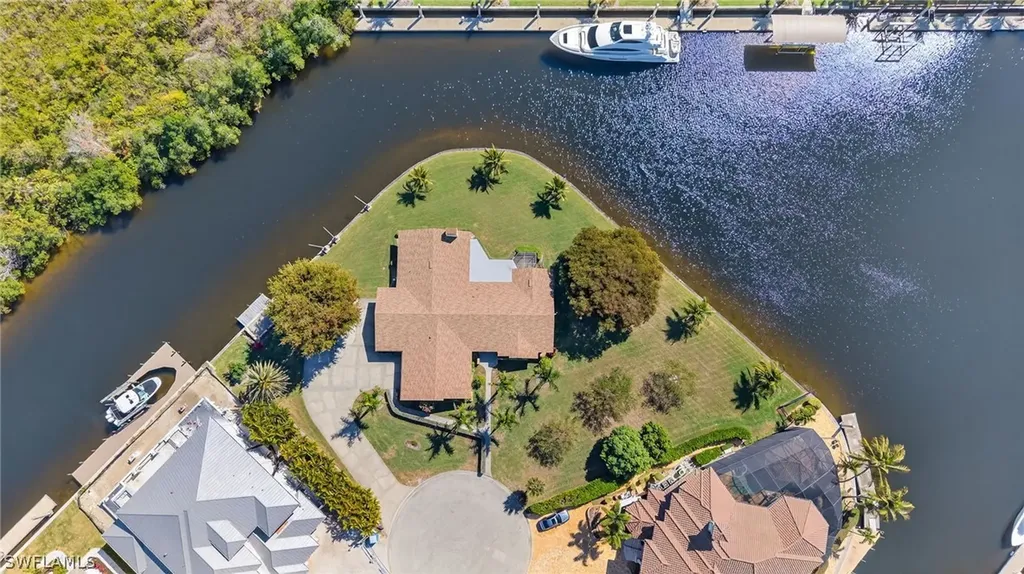 6824 Danah Court Fort Myers FL 33908