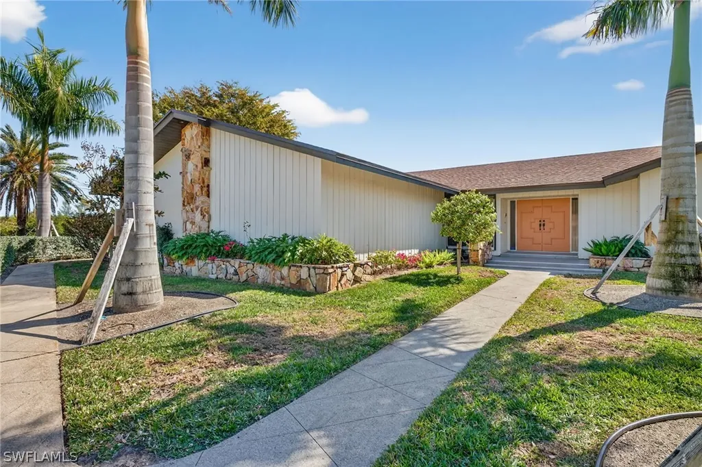6824 Danah Court Fort Myers FL 33908