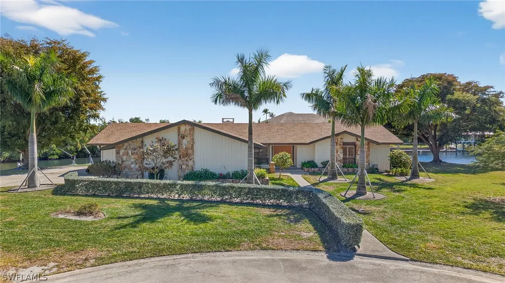 6824 Danah Court Fort Myers FL 33908