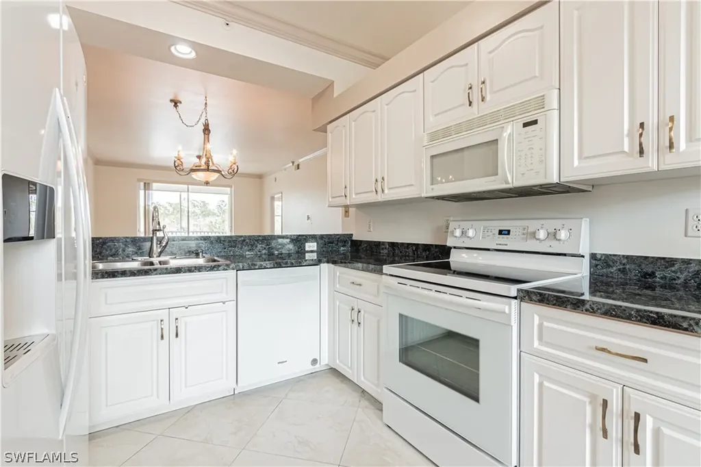 7625 Arbor Lakes Court Naples FL 34112