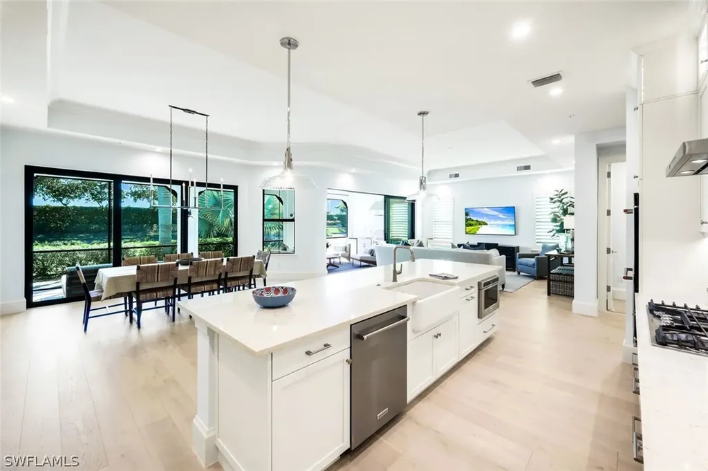 16320 Corsica Way Naples FL 34110