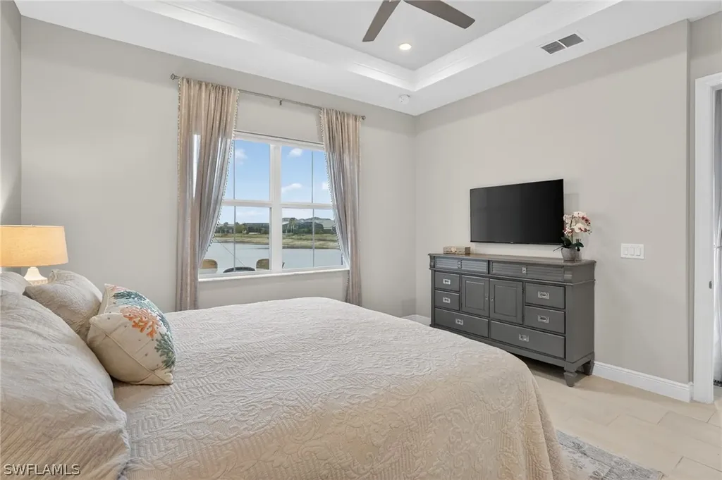 9195 Cayman Drive Naples FL 34114