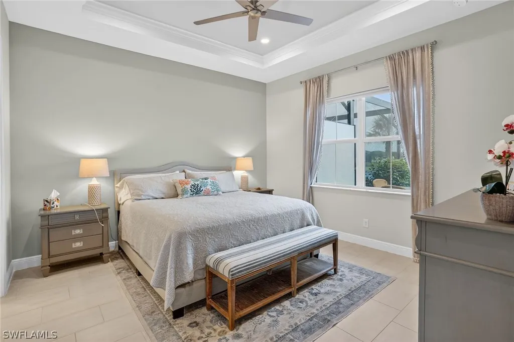 9195 Cayman Drive Naples FL 34114