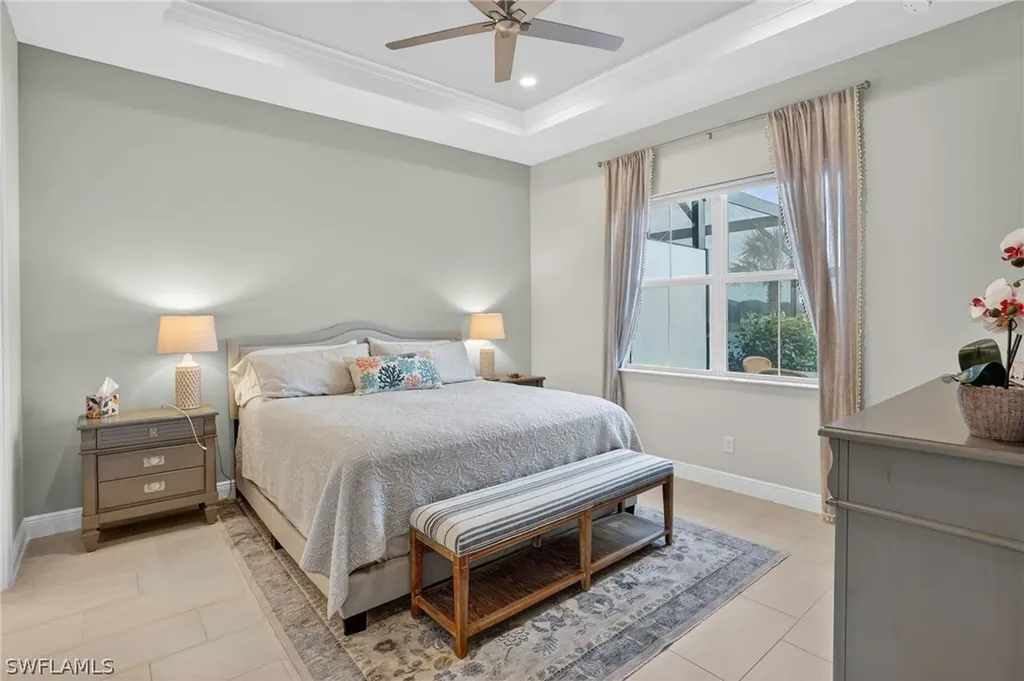 9195 Cayman Drive Naples FL 34114