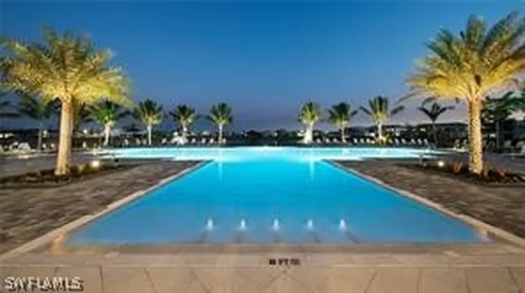 9195 Cayman Drive Naples FL 34114