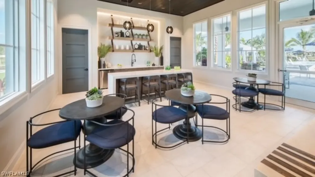 9195 Cayman Drive Naples FL 34114